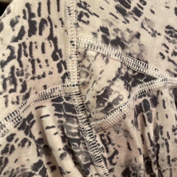 PINK Sport (Victoria’s Secret) full length leggings - size Large. - Picture 3 of 8